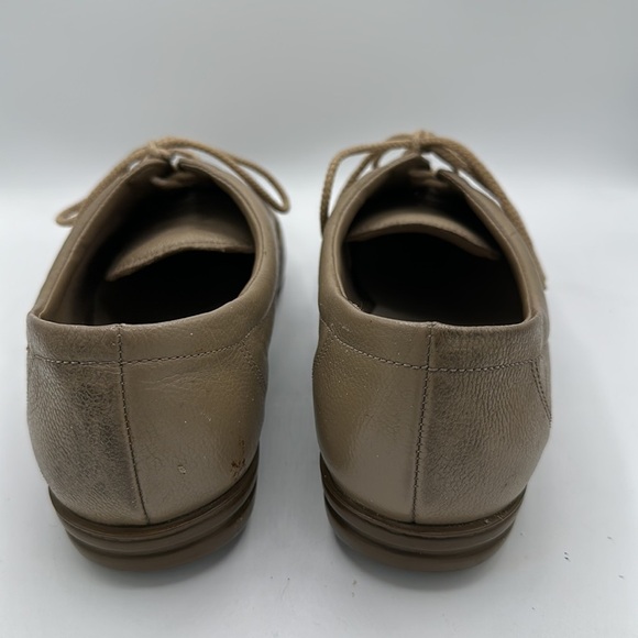 Easy Spirit Esmotion tan Oxford shoes, size 6 - Picture 4 of 9